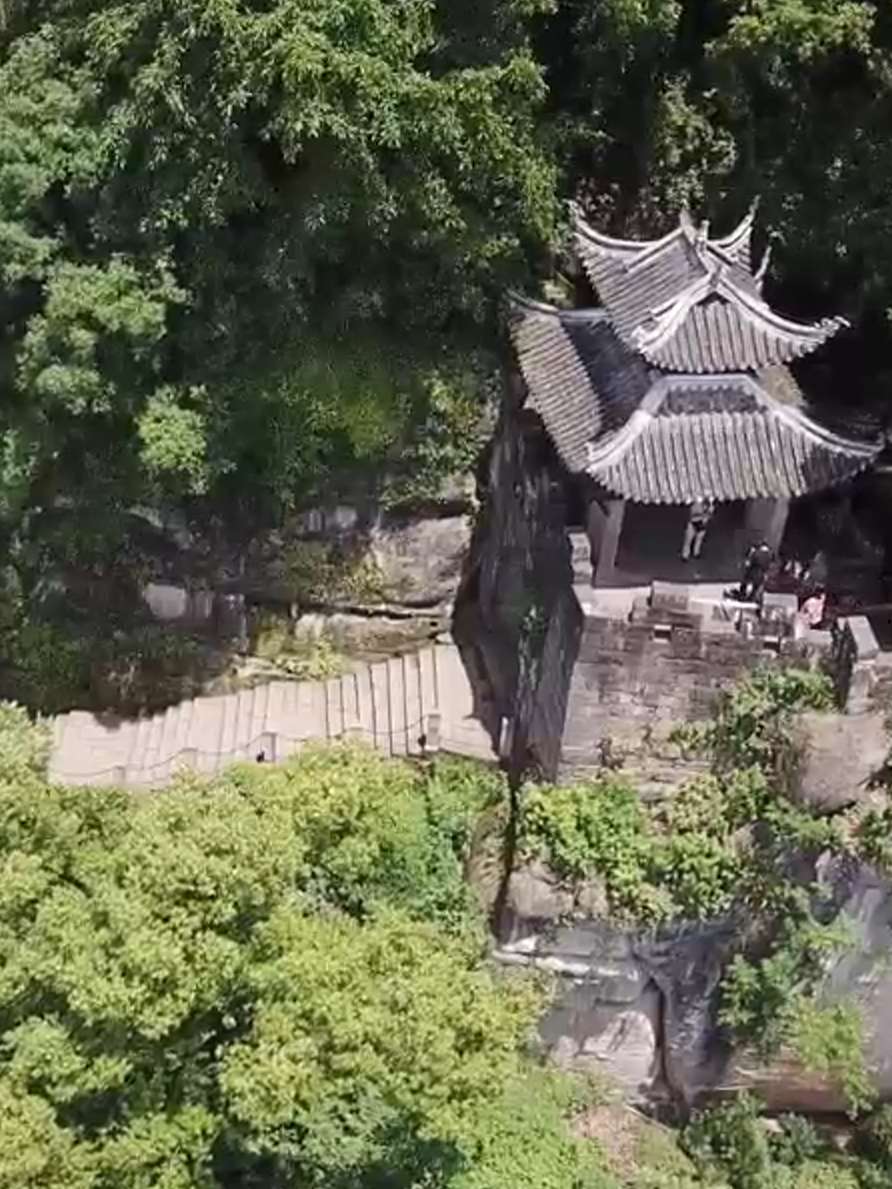 护国门远景