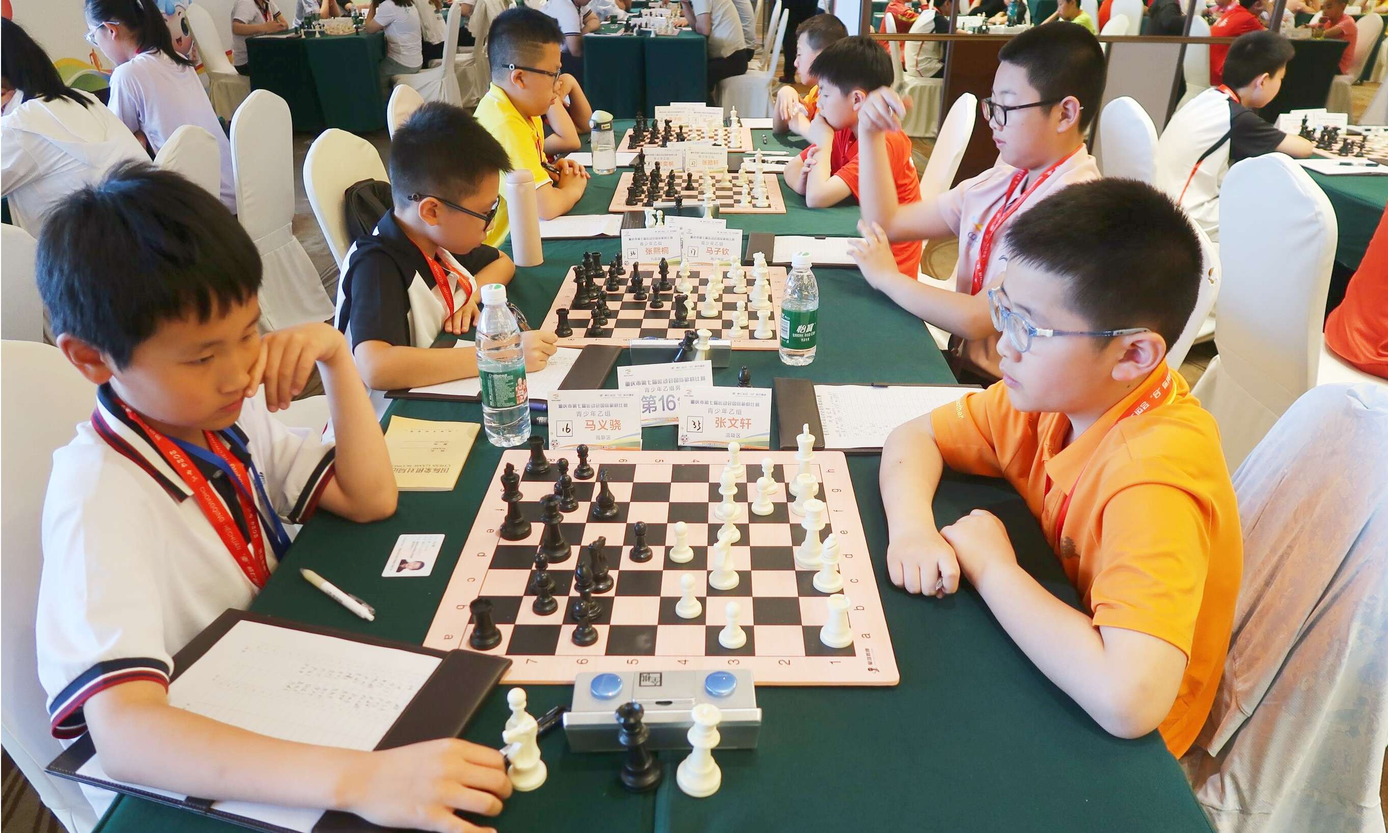 “棋”逢对手！国际象棋比赛开赛