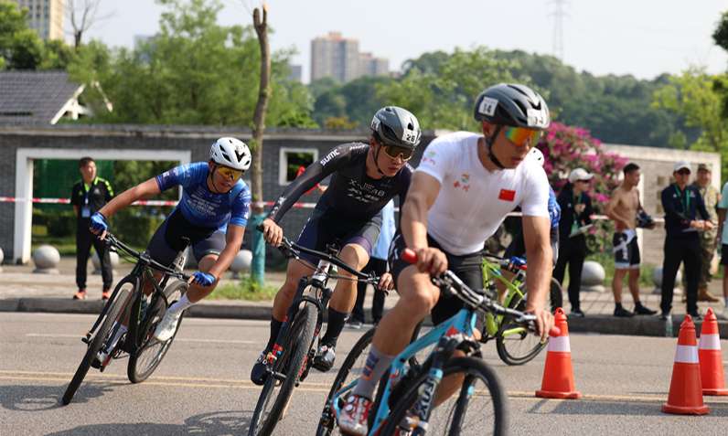 公路自行车比赛风采