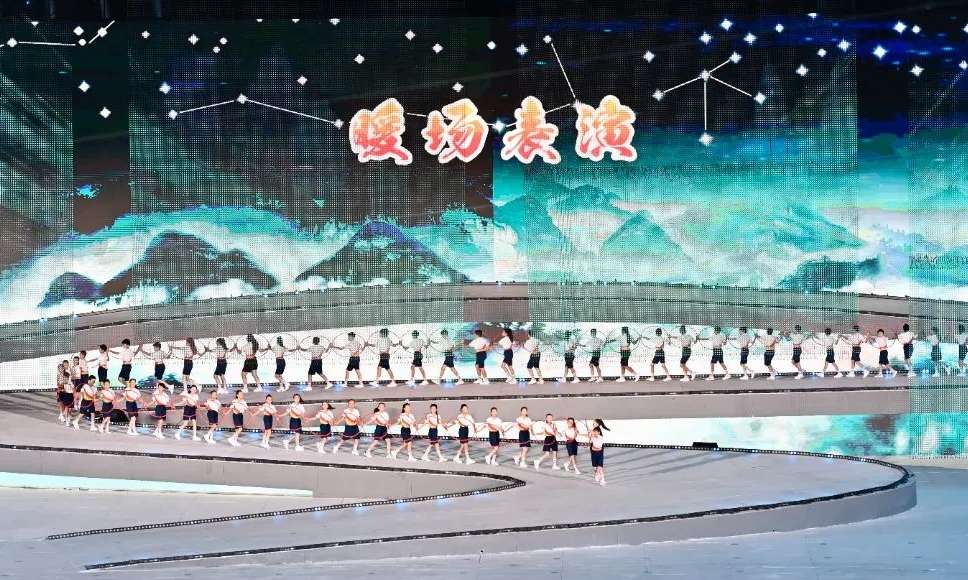 三首原创歌曲现场“圈粉”！音乐人谈重庆印象：“一腔热辣也温柔”